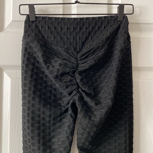 Textured Leggings - Picture 4 of 5